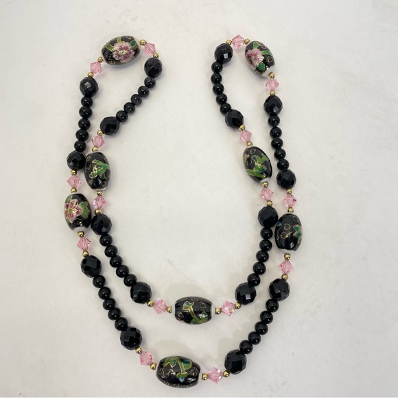Necklace with Painted Beads Black/Pink - Picture 4 of 7